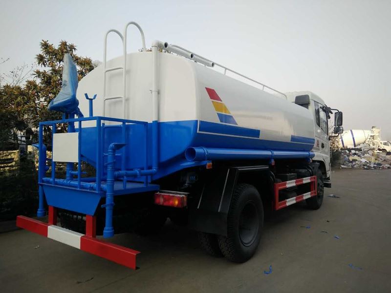 12����12�����|�L(f��ng)�����G����ˮ܇�DƬ