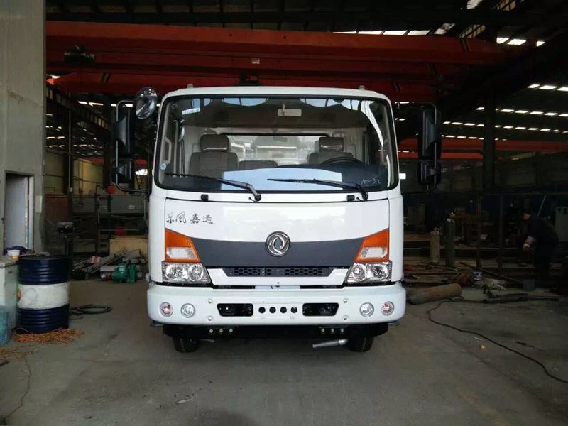 10噸灑水車轉(zhuǎn)讓_二手灑水車交易市場_10噸(10方)東風(fēng)嘉運綠化灑水車價格4