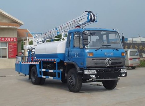 多功能灑水車——東風高空作業灑水車4