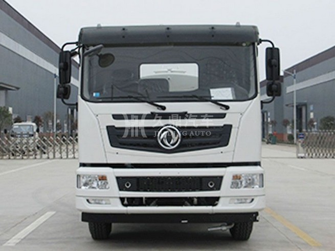 12噸(12方)東風(fēng)御虎綠化灑水車圖片 12噸(12方)東風(fēng)御虎綠化灑水車圖片