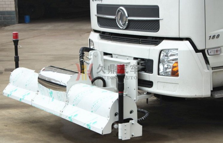 公路灑水車多少錢一輛_東風(fēng)天錦公路灑水車4