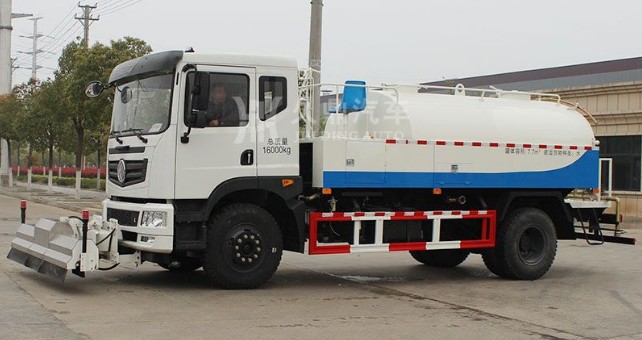公路灑水車廠家_東風御虎公路灑水車4