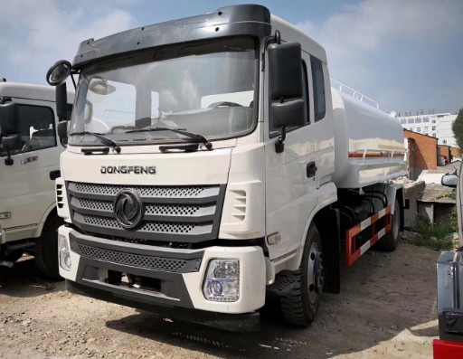 東風(fēng)錦程12噸綠化灑水車廠家價格2