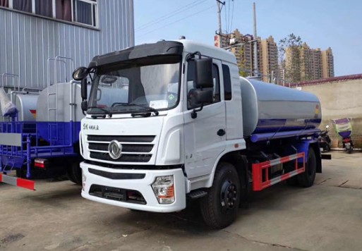 東風新款專底12噸灑水車圖片 東風新款專底12噸灑水車圖片
