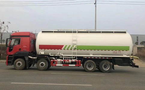 �������ǰ�ĺ��ɢ�bˮ���\ݔ܇