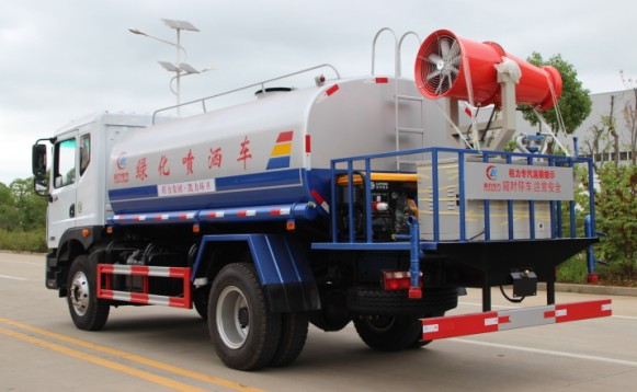 �|�L������D9��ˮ܇���F�ڣ��A�ޣ�����DƬ