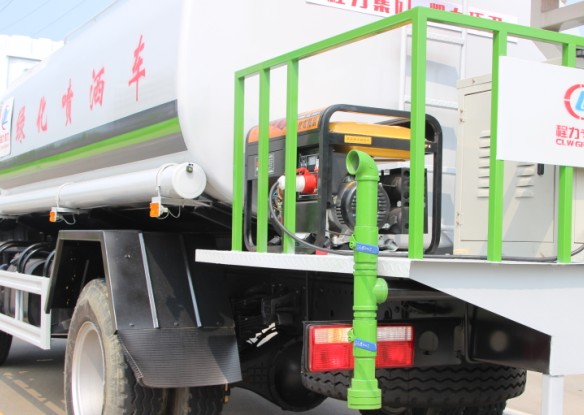 �|�L������D9��ˮ܇���F�ڣ��A�ޣ�����DƬ