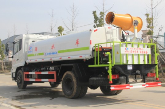 東風天錦霧炮車高清圖片 東風天錦霧炮車高清圖片