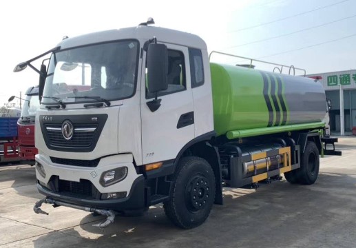 國六東風(fēng)天錦LNG灑水車圖片 國六東風(fēng)天錦LNG灑水車圖片