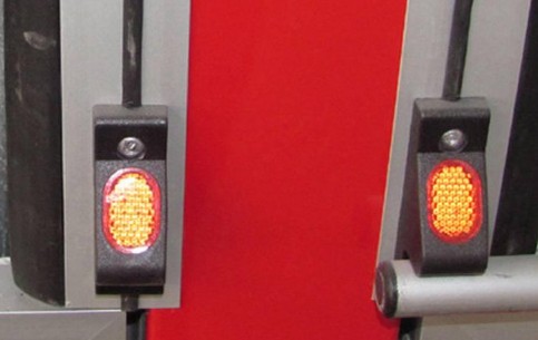 消防車(chē)卷簾門(mén)限位器圖片 消防車(chē)卷簾門(mén)限位器圖片