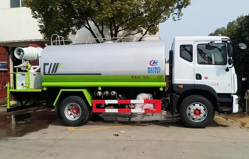 30�ׇ����|�L(f��ng)D9�։m��ˮ܇