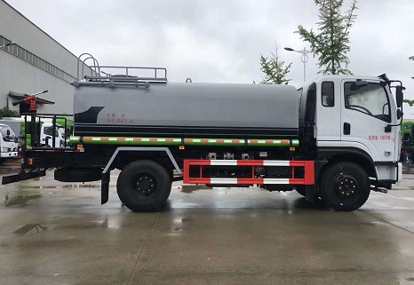 國(guó)六12方東風(fēng)專用底盤(pán)D1灑水車(chē) 國(guó)六12方東風(fēng)專用底盤(pán)D1灑水車(chē)