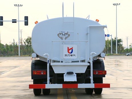 國六12噸東風(fēng)專底D1L灑水車圖片 國六12噸東風(fēng)專底D1L灑水車圖片