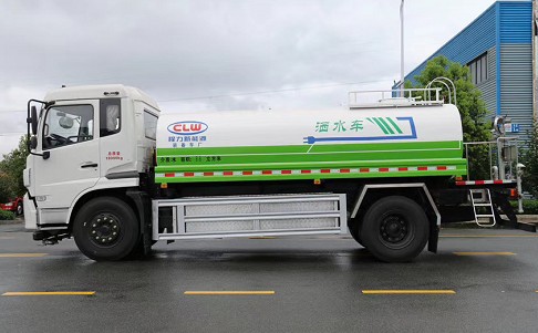 �|�L(f��ng)���\��늄�(d��ng)�߶˞�ˮ܇(ch��)�DƬ