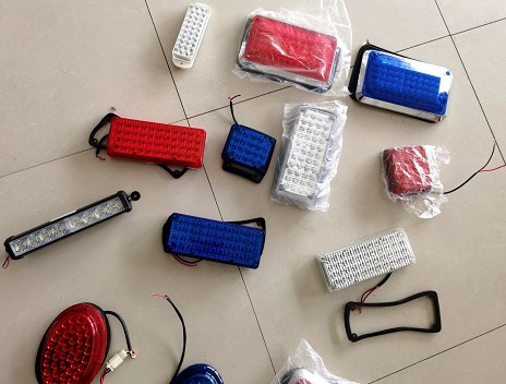 ����܇���W��