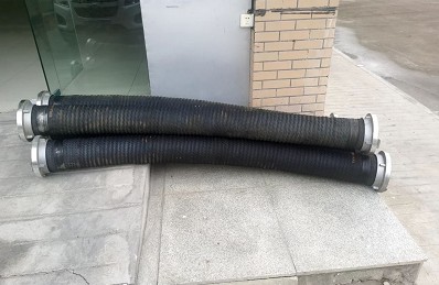 消防車老式橡膠抽水管 消防車老式橡膠抽水管