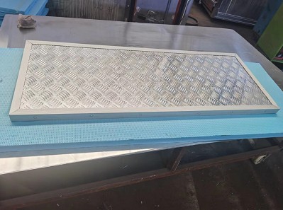 消防車翻轉折疊腳踏板 消防車翻轉折疊腳踏板