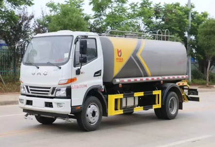 國六8-10噸江淮駿鈴灑水車圖片 國六8-10噸江淮駿鈴灑水車圖片