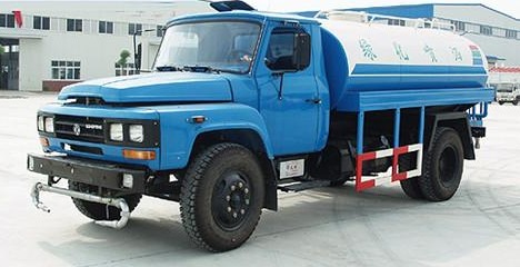 尖頭灑水車圖片 尖頭灑水車圖片