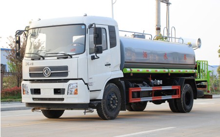 灑水車底盤 灑水車底盤