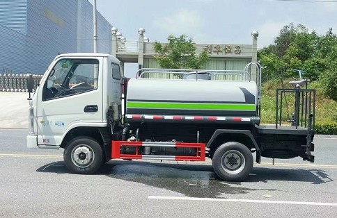 國六2.3方凱馬灑水車 國六2.3方凱馬灑水車