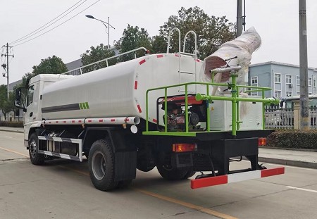 ��(gu��)��15�����܎����6��ˮ܇(ch��)�DƬ