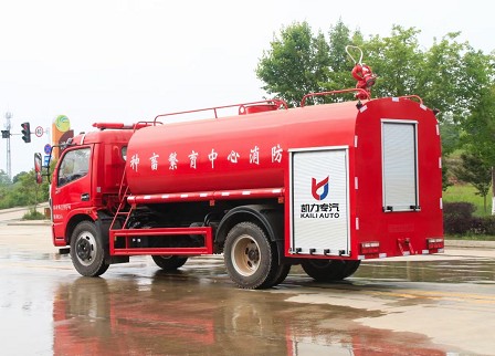 ����4-6���|�L(f��ng)����������ˮ܇�DƬ