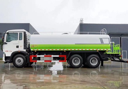 國(guó)六重汽豪沃TX后雙橋?yàn)⑺噲D片 國(guó)六重汽豪沃TX后雙橋?yàn)⑺噲D片