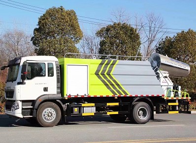 國(guó)六重汽豪沃TX多功能抑塵車圖片 國(guó)六重汽豪沃TX多功能抑塵車圖片