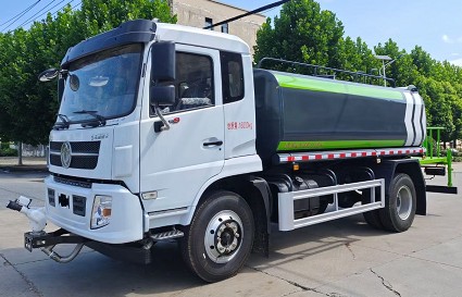 國六東風福瑞卡F9云內170馬力灑水車 國六東風福瑞卡F9云內170馬力灑水車