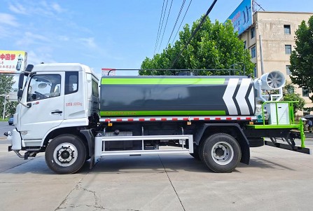 國六東風福瑞卡F9云內170馬力灑水車 國六東風福瑞卡F9云內170馬力灑水車