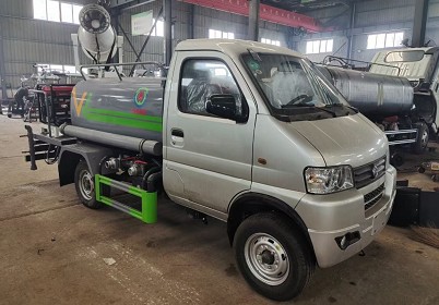 東風(fēng)小霸王灑水車圖片 東風(fēng)小霸王灑水車圖片