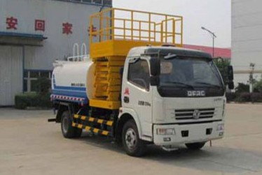 高空作業(yè)灑水車圖片 高空作業(yè)灑水車圖片