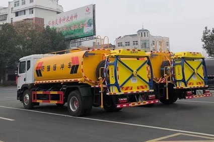 國六12方東風多利卡D9灑水車帶防撞緩沖車 國六12方東風多利卡D9灑水車帶防撞緩沖車