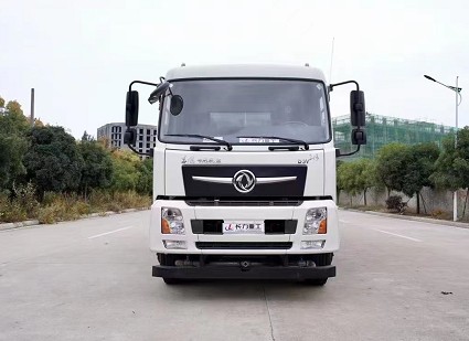 25方灑水車大約多少錢一臺(tái)呢_國(guó)六東風(fēng)專底D3V前四后八26方灑水車廠家價(jià)格2