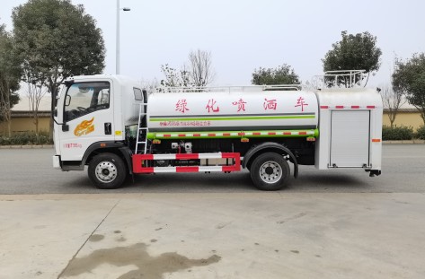 國六重汽豪曼單排4.6方消防灑水車 國六重汽豪曼單排4.6方消防灑水車