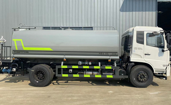 國六東風(fēng)天錦拉熱水的灑水車 國六東風(fēng)天錦拉熱水的灑水車