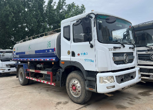 二手東風(fēng)15方灑水車 二手東風(fēng)15方灑水車
