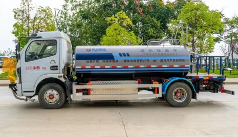 東風(fēng)多利卡新能源5.4方灑水車 東風(fēng)多利卡新能源5.4方灑水車