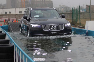 劃時代智能互聯豪華SUV 沃爾沃全新XC90王者駕臨